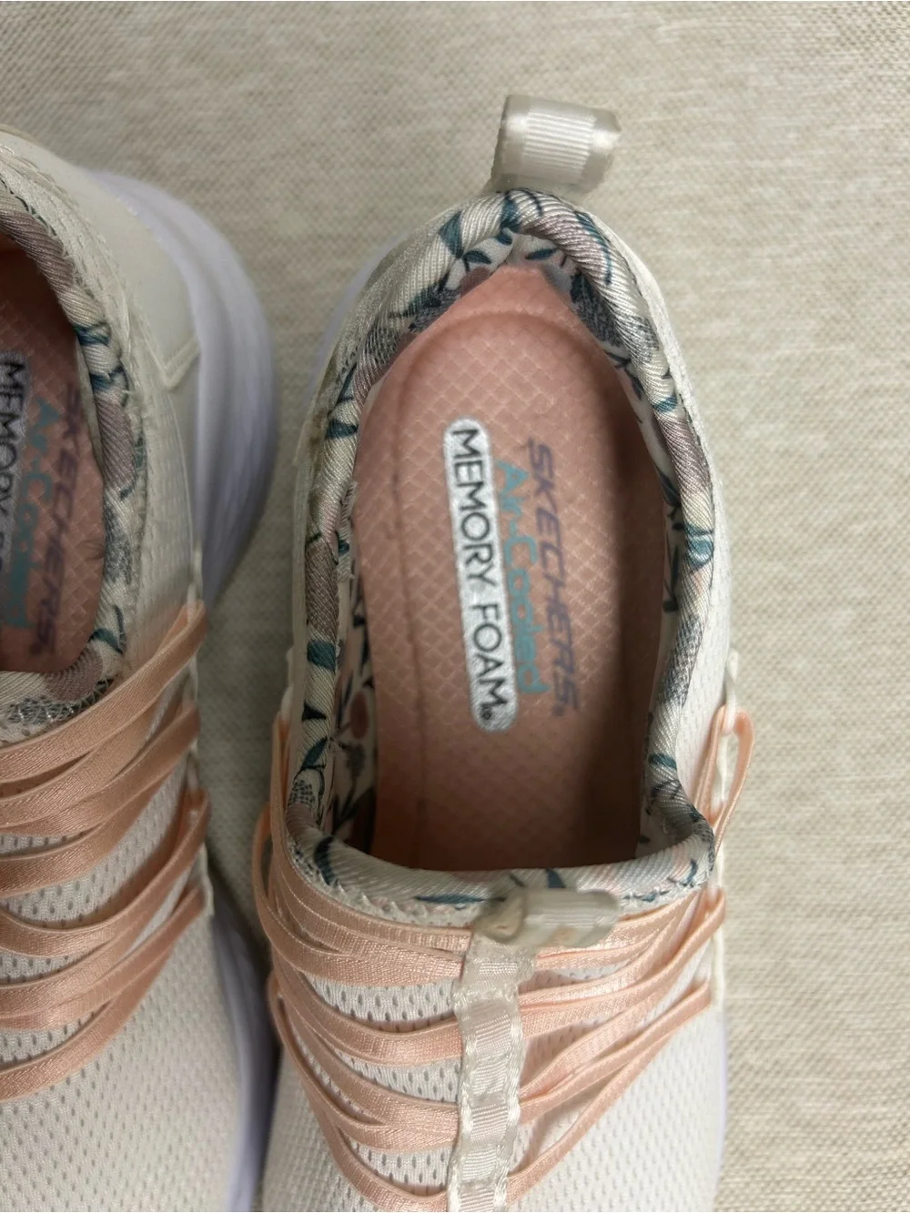 Skechers breathable knit
